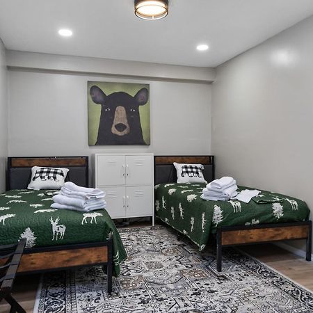 Spacious Cabin Near Hocking Hills And Caves With Hot Tub And Firepit Laurelville Екстериор снимка