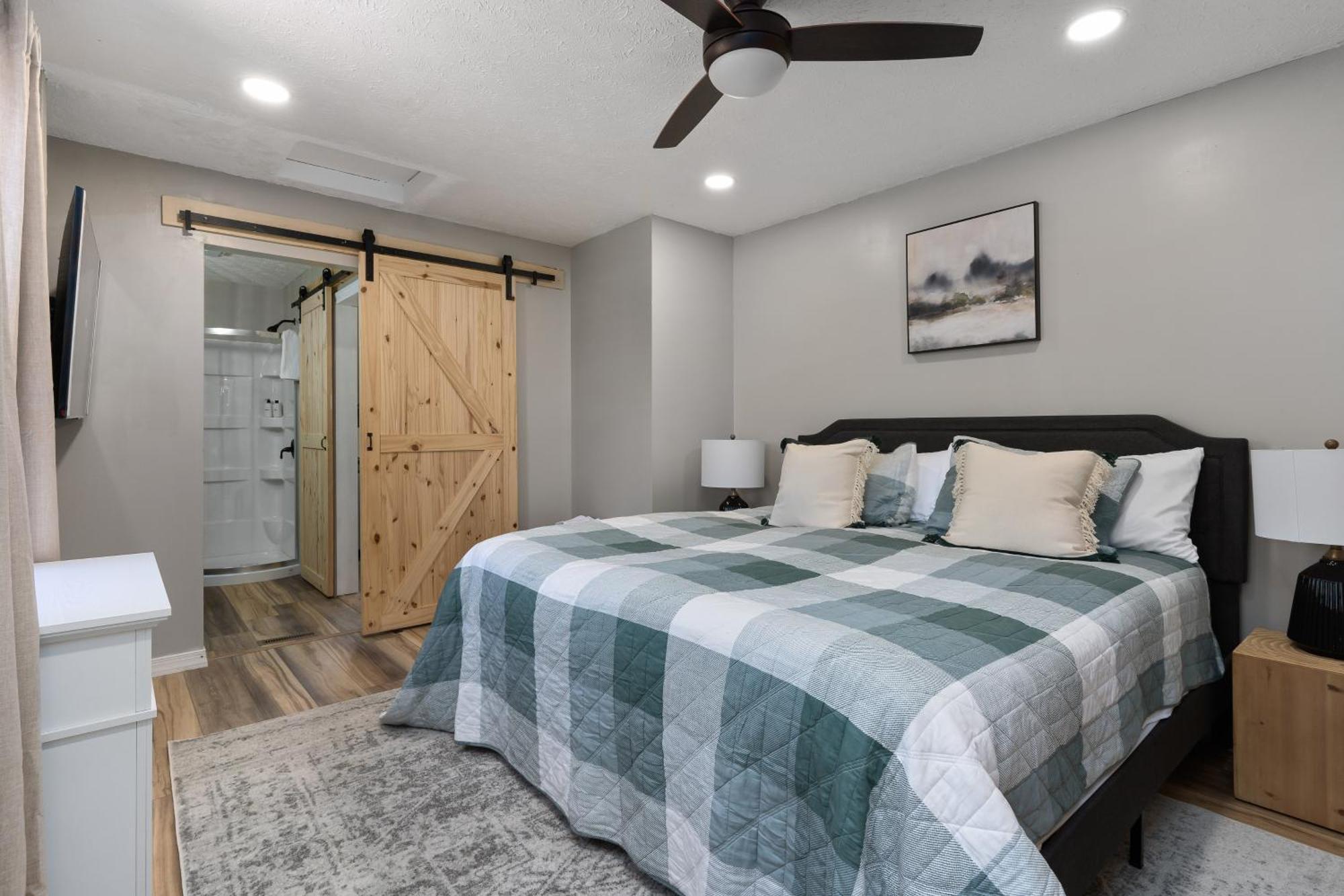 Spacious Cabin Near Hocking Hills And Caves With Hot Tub And Firepit Laurelville Екстериор снимка